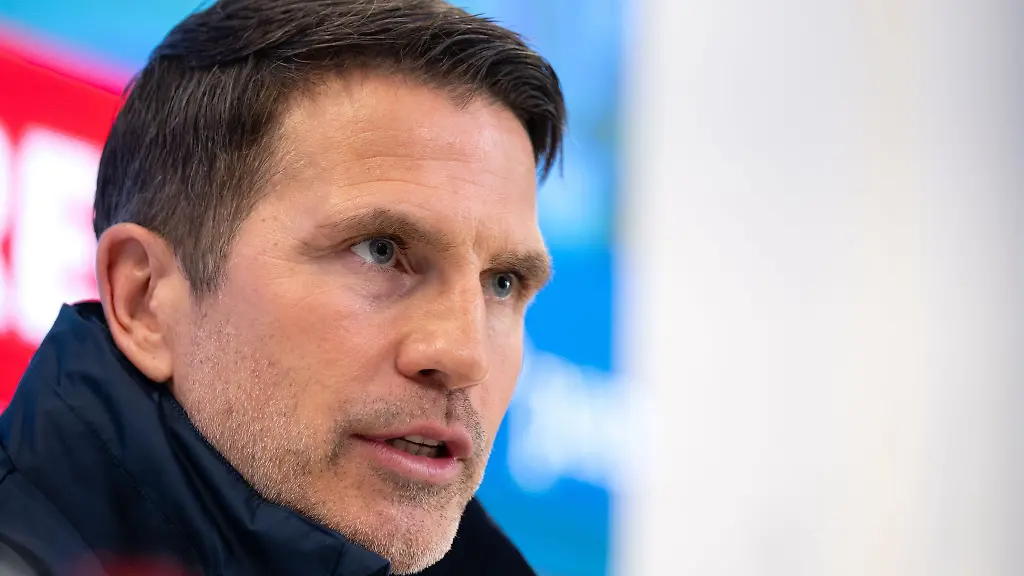 Patrick-Gloeckner-feiert-mit-1860-Muenchen-einen-Heimsieg