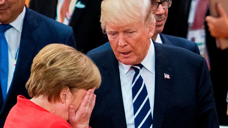 Man kann sich ja leider nur Augen ODER die Ohren zuhalten, geichzeitig geht nicht.