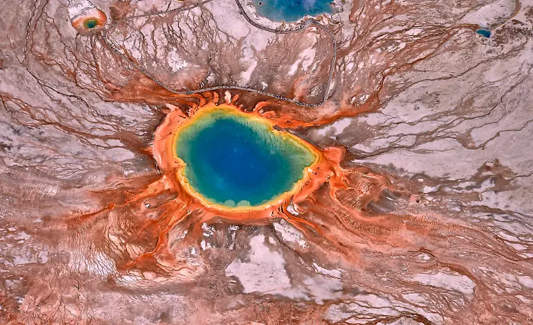 BRONZE-Brian-Creek-Grand-prismatic-spring-Planet-Earth-s-landscape-and-environments