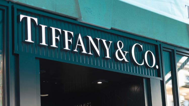 Tiffany ist insbesondere durch den Spielfilm "Frühstück bei Tiffany's" bekannt.
