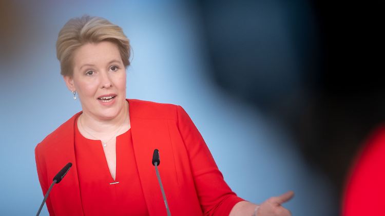 Verzichtet bereits auf ihren Doktortitel: Franziska Giffey.