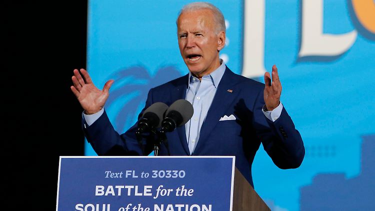 Trump sei verantwortlich für den Tod Zehntausender US-Amerikaner, sagte Biden während seiner Rede.