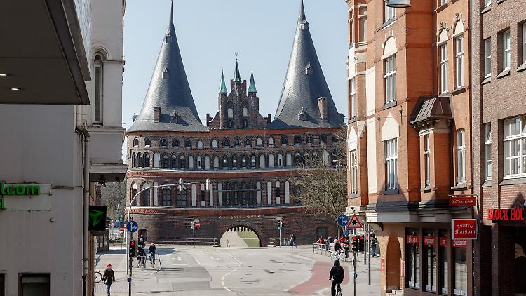 Den November über wird es keine Touristen am Holsten-Tor in Lübeck geben.