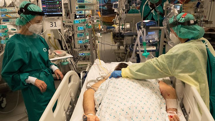 Intensivpatienten benötigen eine besonders engmaschige Betreuung.