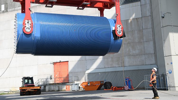 Umweltschützer sehen unter anderem Sicherheitsdefizite bei den Atommüllbehältern.