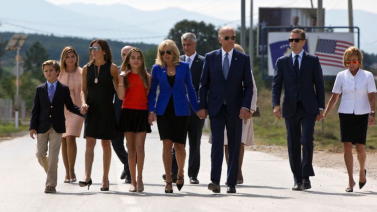 Biden mit seiner Frau, seiner Tochter und weiteren Verwandten.
