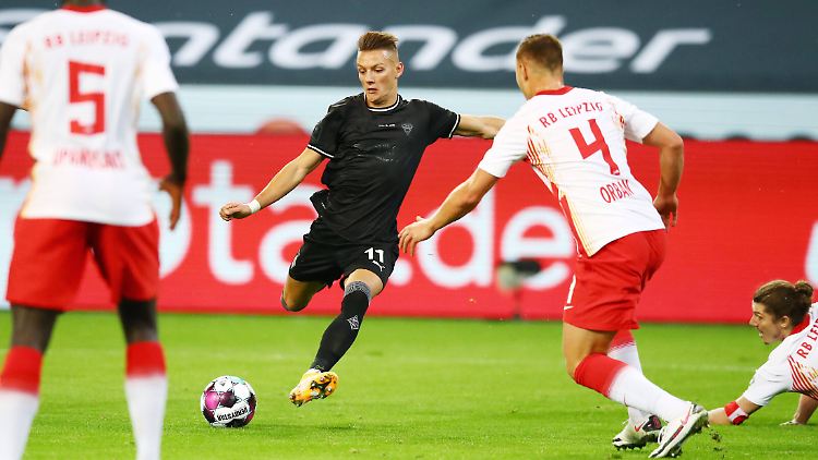 Ausgerechnet er: Hannes Wolf, Leihgabe von RB Leipzig, erzielte das 1:0 für Borussia Mönchengladbach.