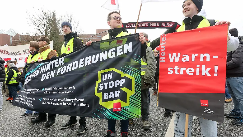 Zwei-Wochen-lang-gibt-es-Proteste-im-oeffentlichen-Dienst-auch-in-Kiel