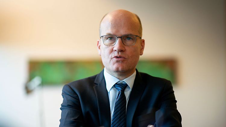 Verteidigt die Maßnahmen der Bundesregierung: Ralph Brinkhaus.