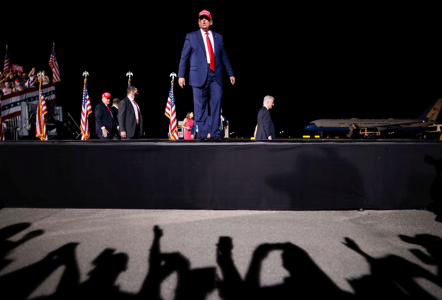 Donald Trump hat als US-Präsident für viel Gesprächsstoff gesorgt. Wir haben die besten Fotos der vergangenen vier Jahre zusammengestellt. 