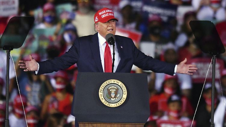Donald Trump bei einer seiner letzten Wahlkampfveranstaltungen in Opa-locka in Florida.