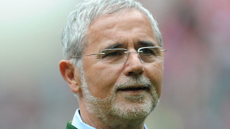 Gerd Müller würde Robert Lewandowski zum "Rekord für die Ewigkeit" gratulieren. Davon ist seine Frau überzeugt.