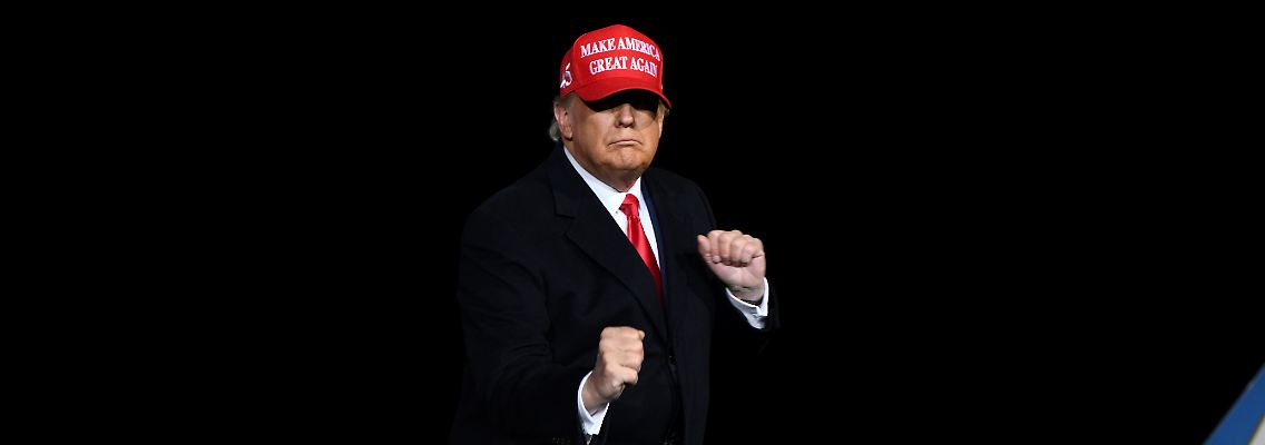 2020-11-02T062631Z_1081557708_RC2UUJ9ALV7V_RTRMADP_3_USA-ELECTION-TRUMP.JPG
