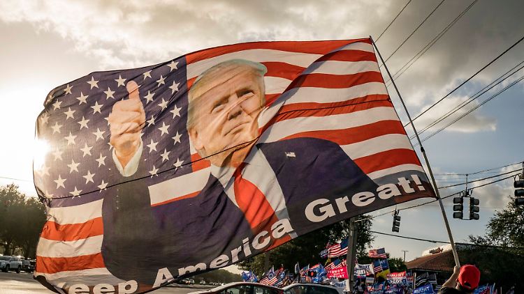 Donald Trump will sich gegen eine Auszählung von Briefwahlstimmen mehrere Tage nach dem Wahltermin wehren.