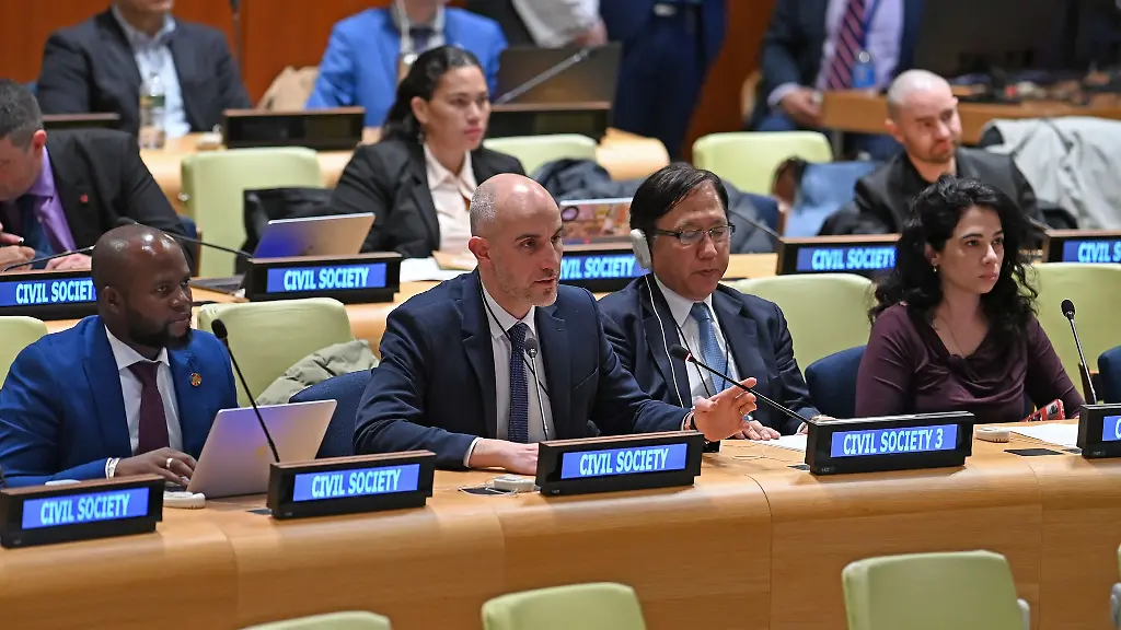 Hannovers-Oberbuergermeister-Belit-Onay-warnte-auf-der-UN-Konferenz-vor-den-fatalen-Folgen-von-Atomwaffen