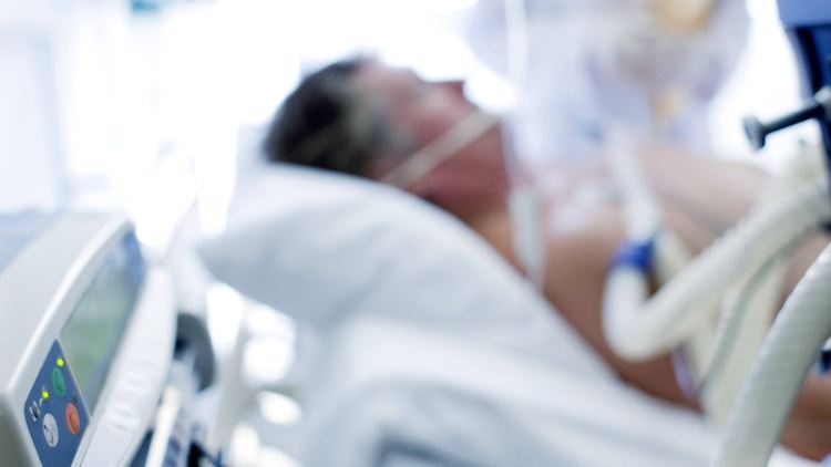Die Zahl der Intensivpatienten sei zuletzt sprunghaft angestiegen, sagt Gerald Gaß, Präsident der Deutschen Krankenhausgesellschaft.