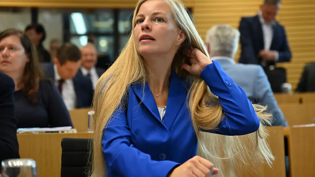 Die-AfD-Abgeoirdnete-Wiebke-Muhsal-kritisierte-die-Einsetzung-einer-Enquete-Kommission-zur-Aufarbeitung-der-Corona-Pandemie