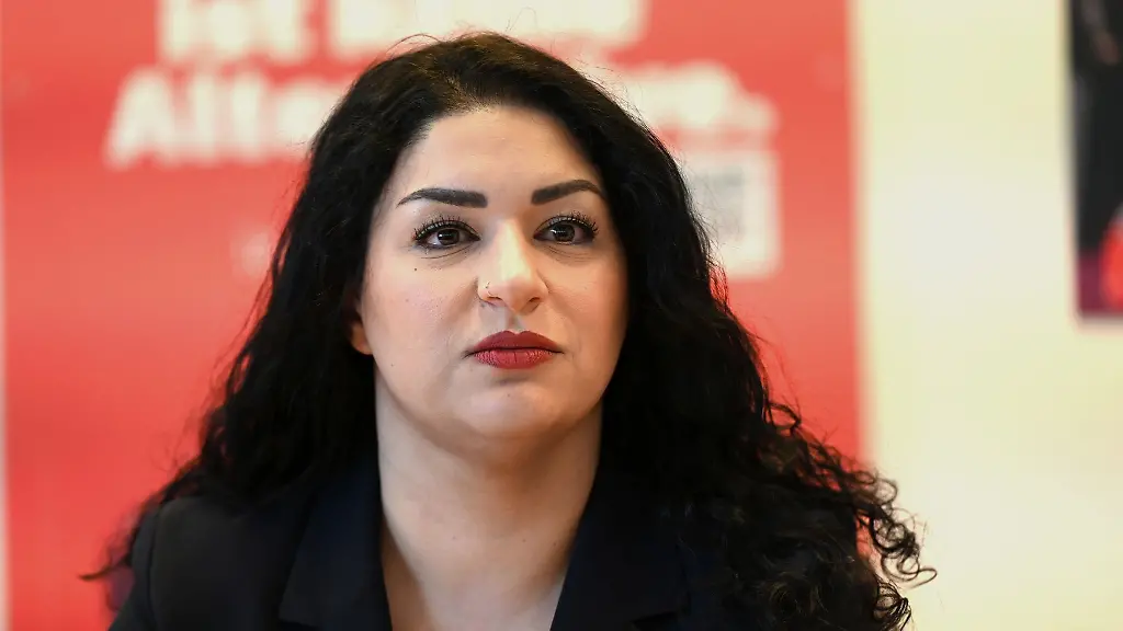 Die-Entscheidung-habe-ihr-schlaflose-Naechte-bereitet-sagte-Cansu-Oezdemir