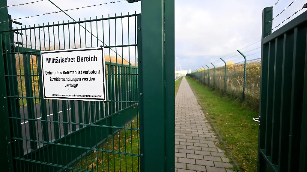 Die-nordrhein-westfaelische-Landesregierung-will-an-allen-Stellschrauben-drehen-um-die-Bundeswehr-im-Rahmen-ihrer-Moeglichkeiten-zu-staerken