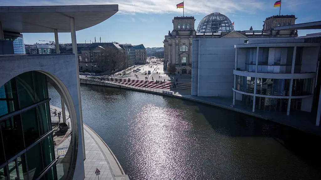 Fruehlingshafte-18-Grad-verspricht-die-Wettervorhersage-heute-in-der-Hauptstadtregion