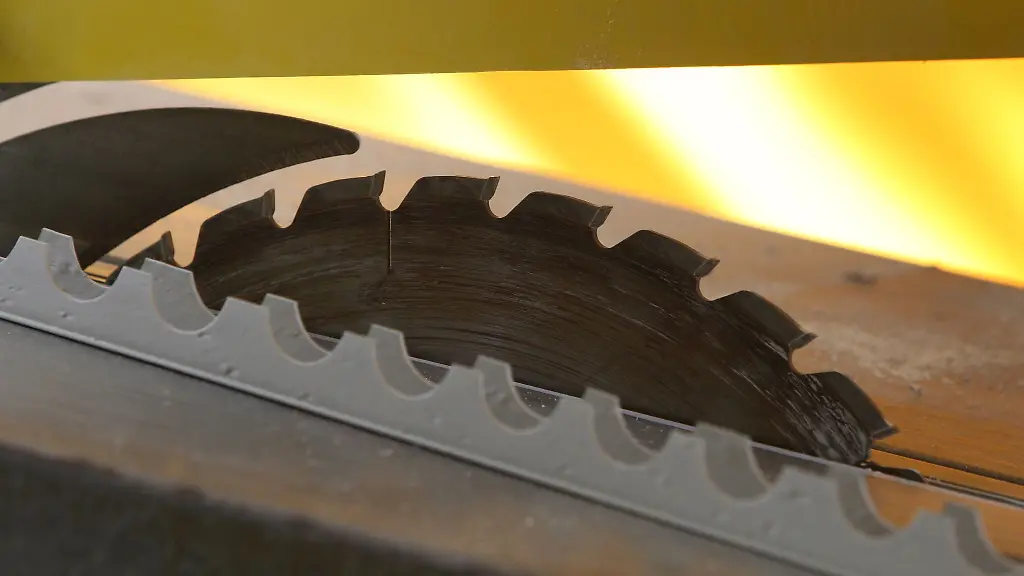 Daumen-und-Zeigefinger-wurden-bei-dem-Unfall-abgetrennt