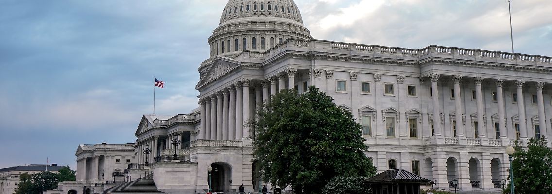 2020-10-06T202116Z_1338381724_RC28DJ9GLFGN_RTRMADP_3_HEALTH-CORONAVIRUS-USA-CONGRESS.JPG