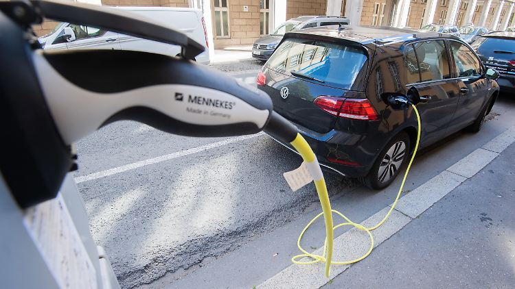 Schon in diesem Jahr fuhren Elektroautos aus der Nische, im kommenden Jahr werden noch viel höhere Verkaufszahlen erwartet.