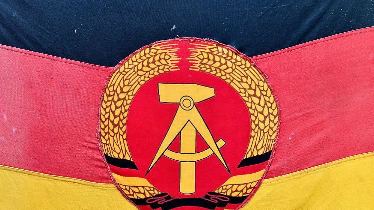 Maxim Volands "Die Republik" ist kein verklärter Blick zurück in eine gute, alte Zeit, sondern vielmehr ein "Was wäre, wenn ...", verpackt in einen hochspannenden Politthriller. 