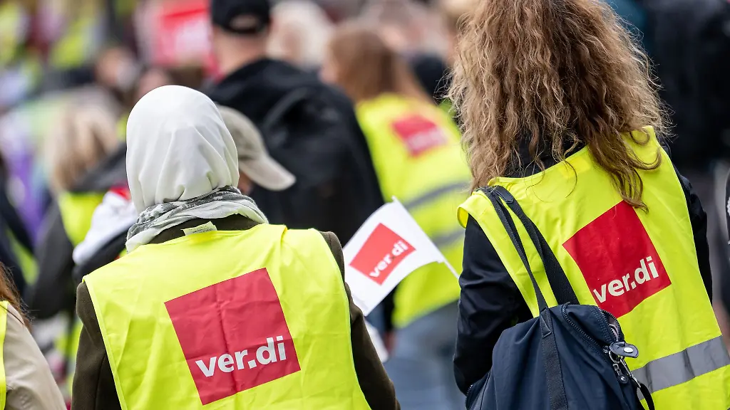 Die-Gewerkschaft-Verdi-ruft-erneut-zu-Warnstreiks-auf