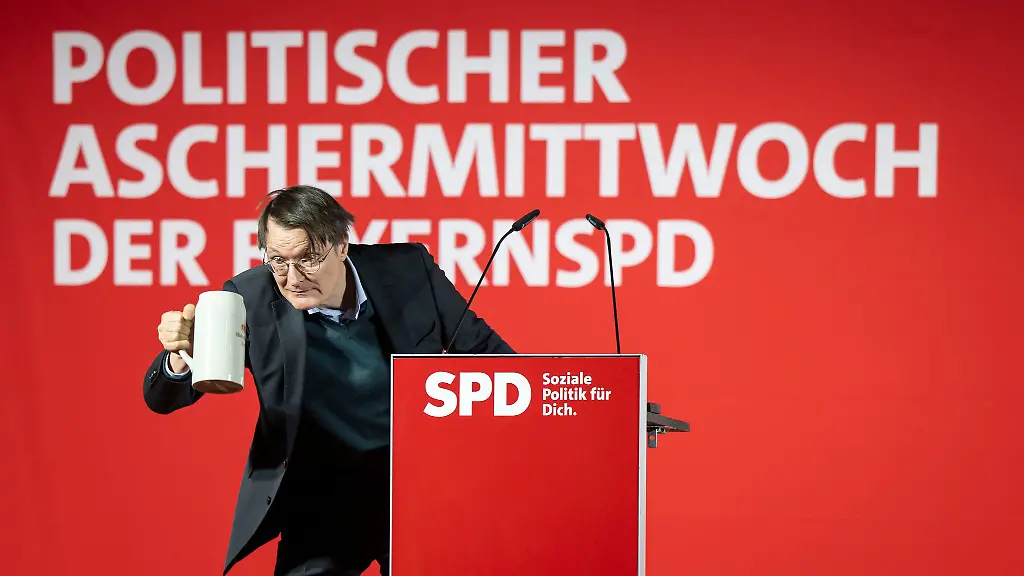 Trat-fuer-die-SPD-als-Hauptredner-beim-politischen-Aschermittwoch-in-Vilshofen-an-Karl-Lauterbach