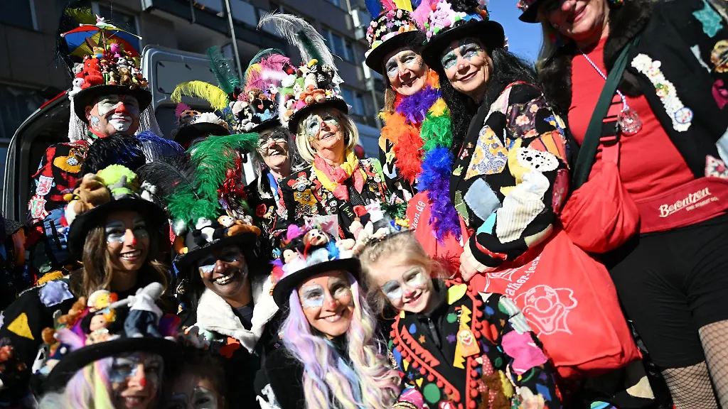 Die-Duesseldorfer-Jecken-haben-ein-neues-Motto