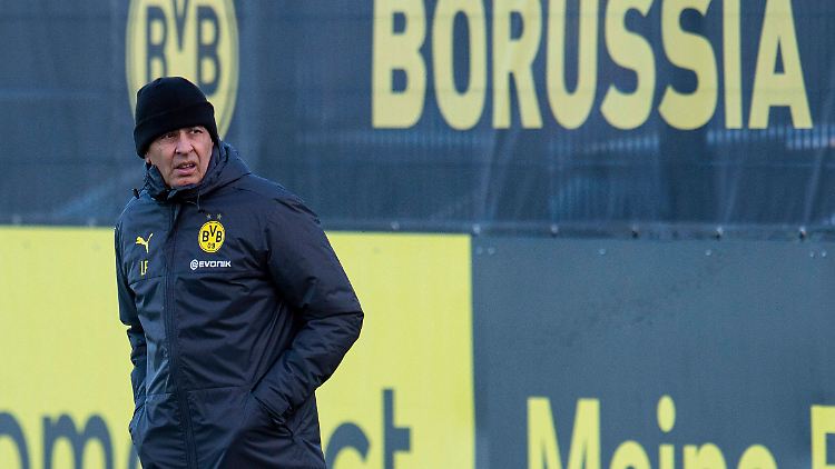 Wohin geht der Weg? Borussia Dortmunds Trainer Lucien Favre steht beim Gipfeltreffen mit dem FC Bayern vor einem Schlüsselspiel.