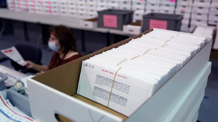 Gut 90.000 Stimmen sind allein in Pennsylvania noch offen ...