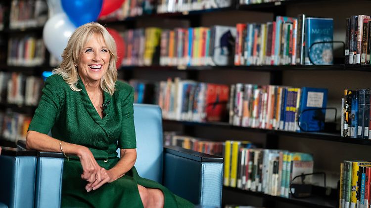 In ihrer "natürlichen" Umgebung: Jill Biden will weiter unterrichten. 