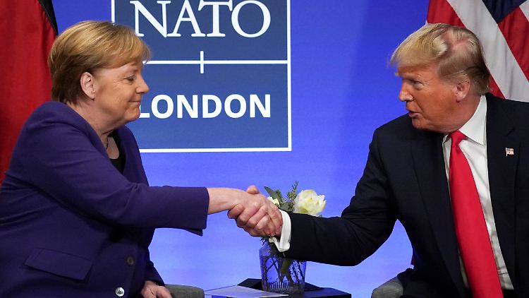 Ein Handschlag sagt mehr als 1000 Worte.