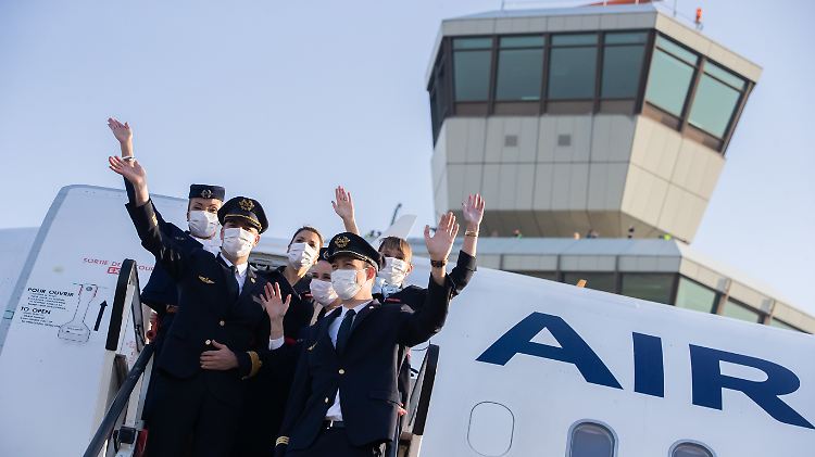 Der letzte Flug ist eine Maschine der Air France nach Paris. 