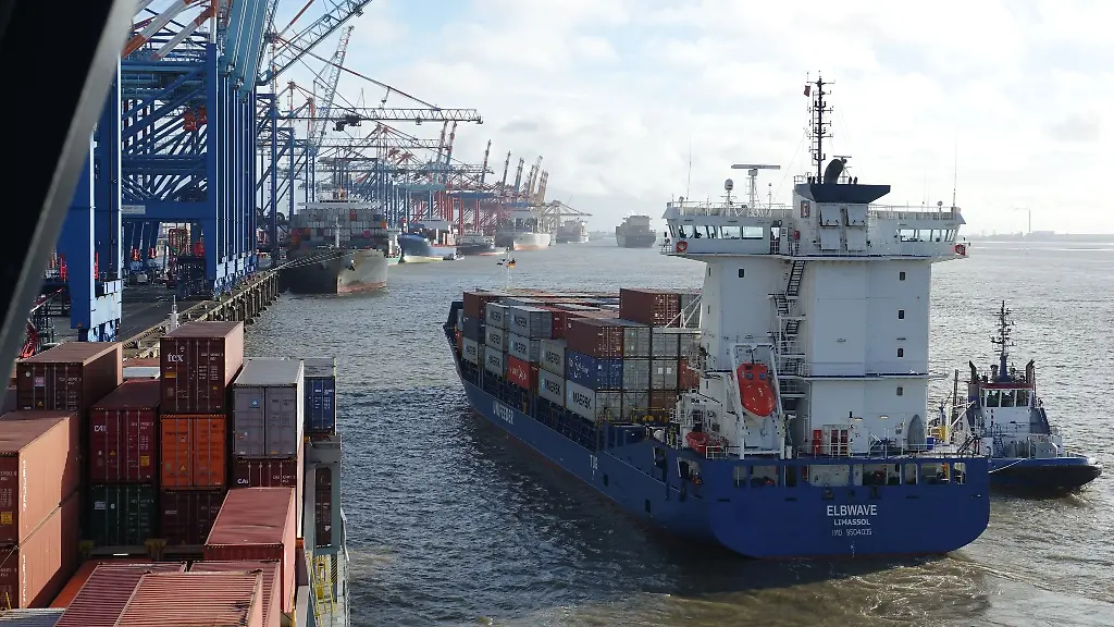 Der-Containerumschlag-konnte-in-Bremerhaven-2024-gesteigert-werden