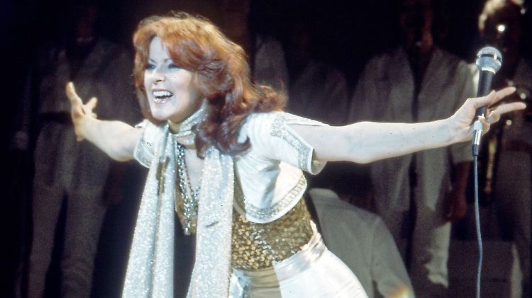 Lange ist es her: Anni-Frid Lyngstad  beim Konzert in Hamburg am 10. Februar 1977.