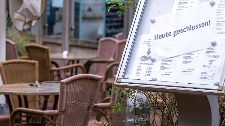 Warten auf die Staatshilfe: "Jeder Tag zählt", mahnt der Hotel- und Gaststättenverband. 