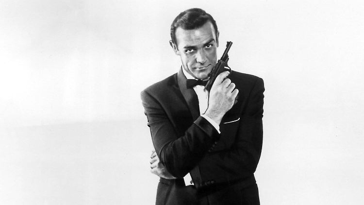 "Eine der bekanntesten Referenzen der Popkultur aller Zeiten" seien 007 und seine Waffe, so Auktionator Nolan.