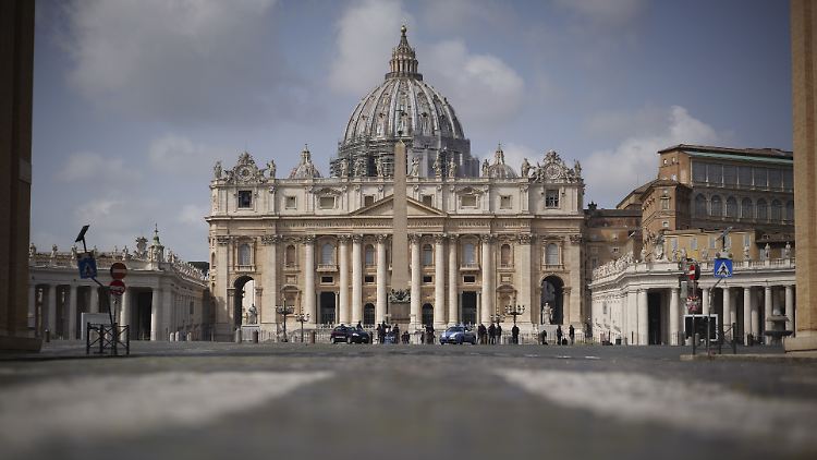 Auf fast 450 Seiten dokumentiert der veröffentlichte Report die Reaktionen der Katholischen Kirche auf den Fall McCarrick.