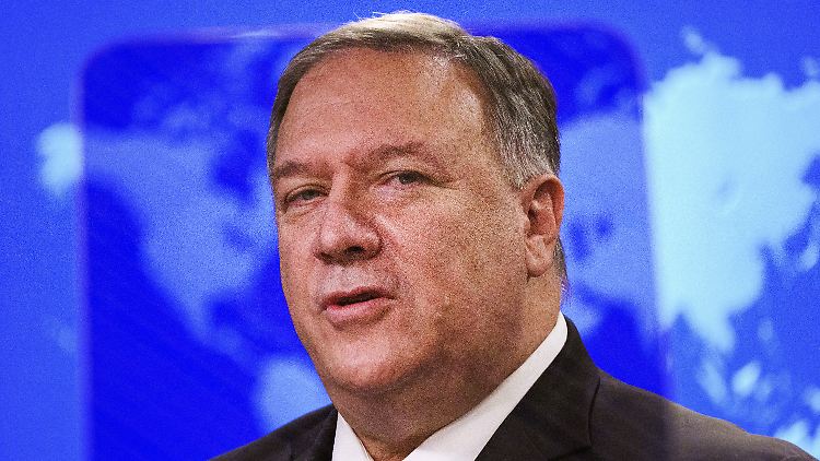 Bei einer Pressekonferenz im Außenministerium gestand Pompeo eine Wahlniederlage Trumps nicht ein.