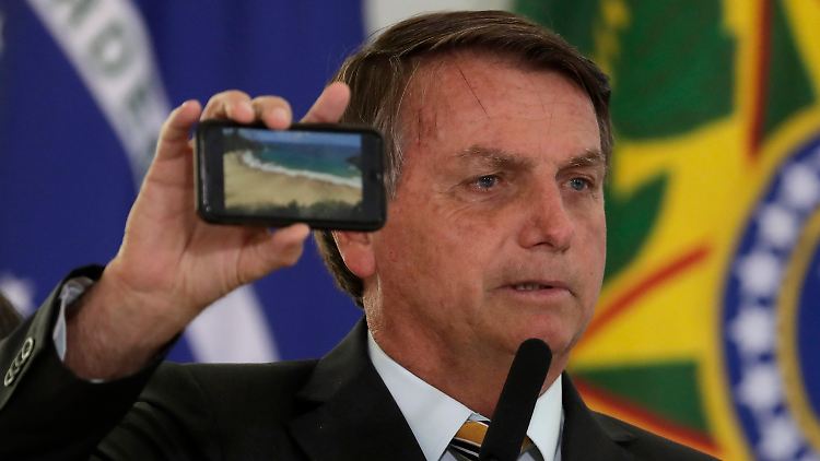 Brasiliens Präsident Bolsonaro verzichtet auf Gratulationen und geht direkt zum Angriff auf Biden über.