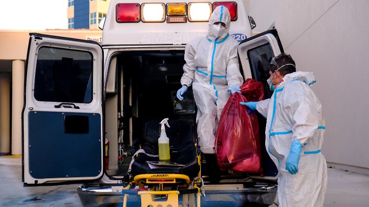 Immer mehr US-Bürger werden aufgrund einer Corona-Infektion ins Krankenhaus eingeliefert.
