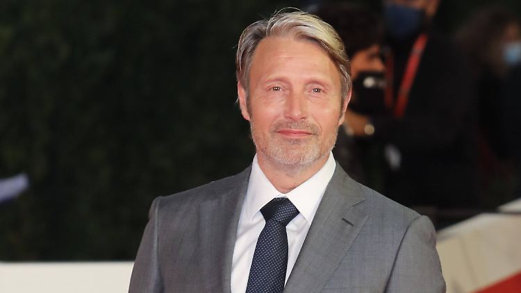 Mit dem gebürtigen Dänen Mads Mikkelsen scheint der richtige für die Rolle des bösen Zauberers gefunden zu sein.