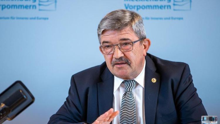 Gibt sich bei angeblichen Privatangelegenheiten wortkarg: Lorenz Caffier.