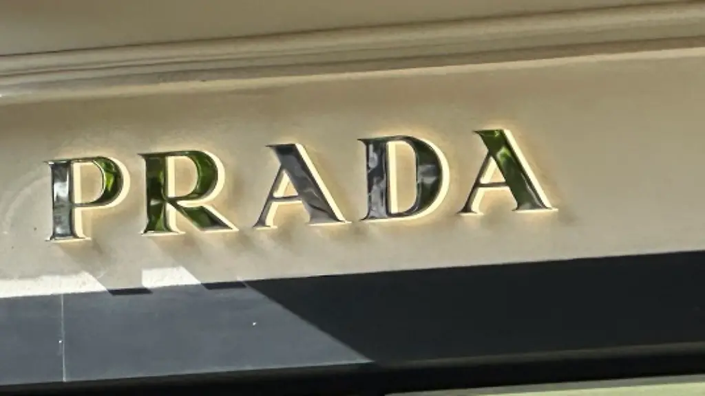 prada-versace