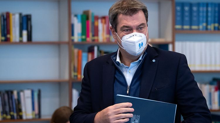 Söder will sich bei Lockerungen an die Sieben-Tage-Inzidenz von 50 orientieren. Virologe Kekulé widerspricht.