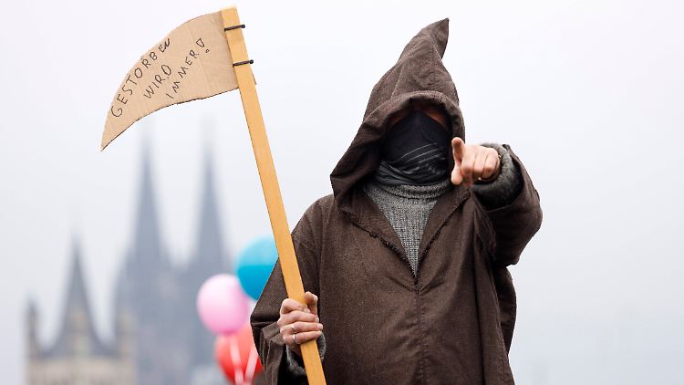Unter den Demonstrierenden befänden sich auch Gruppen, die "einen anderen Staat" wollten, so Söder.