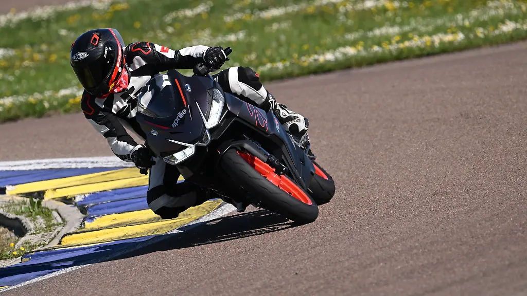 Aprilia-RS-457-Foto-Aprilia-02